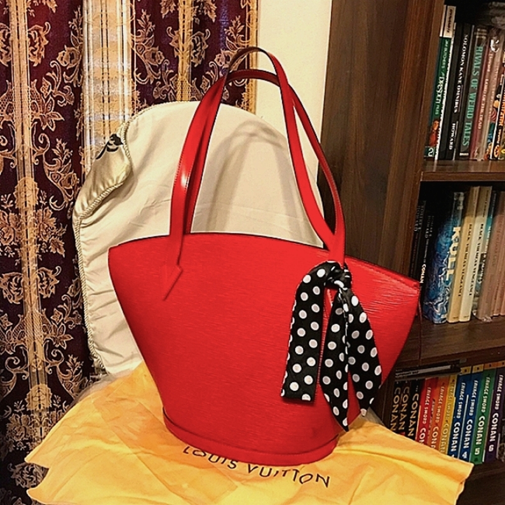 Louis Vuitton Epi Red Saint Jacques GM size